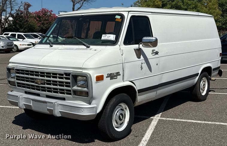 1993 Chevrolet G-Series van - DO7187