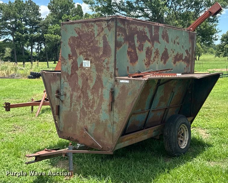 Grain Cart or Gravity Wagon For Sale In Oklahoma | Purple Wave Auction