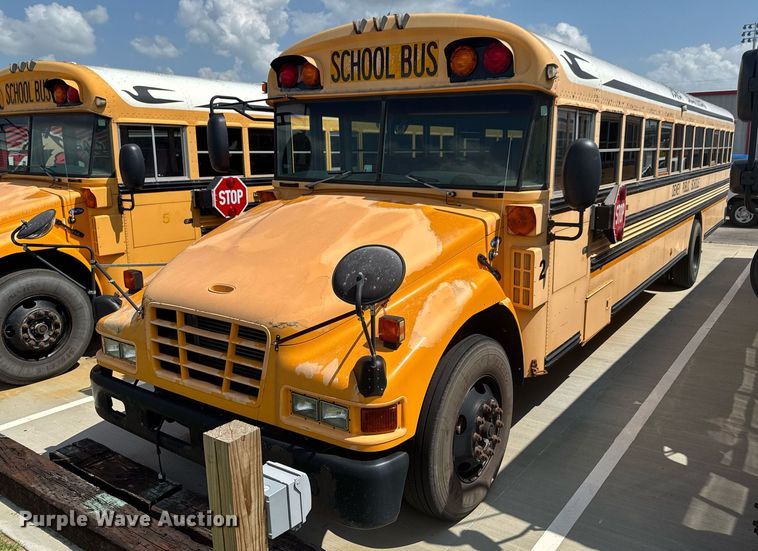 2005 Blue Bird Vision school bus - DU9357