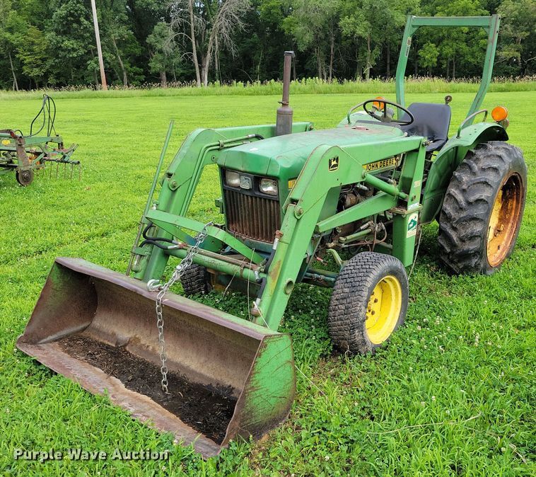 1984 John Deere 950 tractor - DX7171