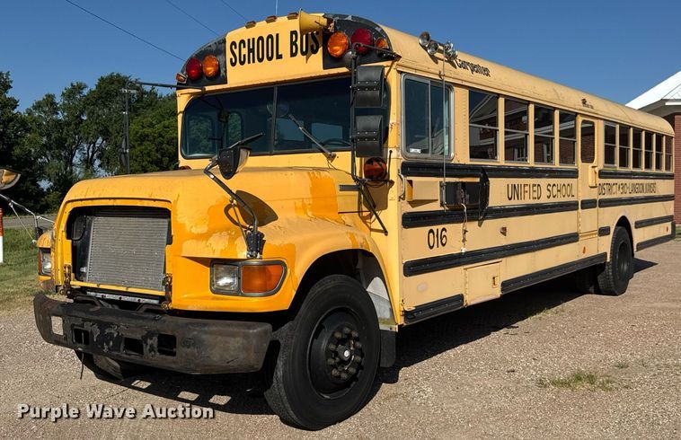 1995 Ford B800 school bus - DY0380