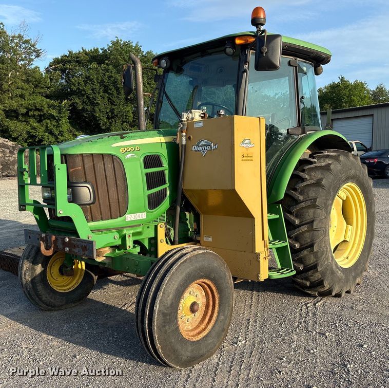 2009 John Deere 6100D  tractor - DY0753