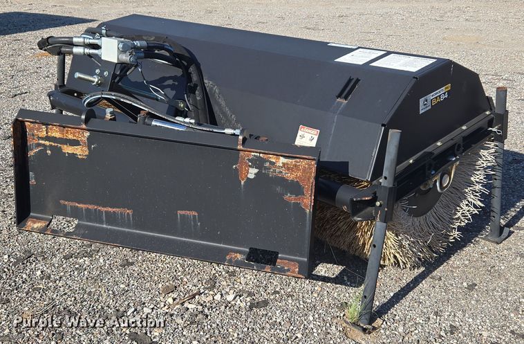 John Deere BA84 skid steer broom - DY0815