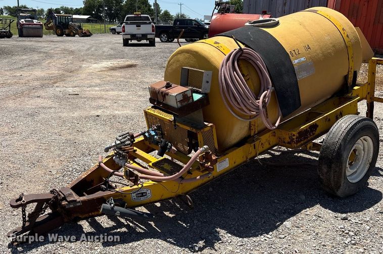 Red Ewald 300 sprayer - DY0825