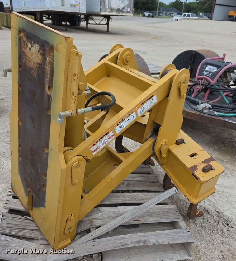 Henke front-mounted scarifier - DZ6008