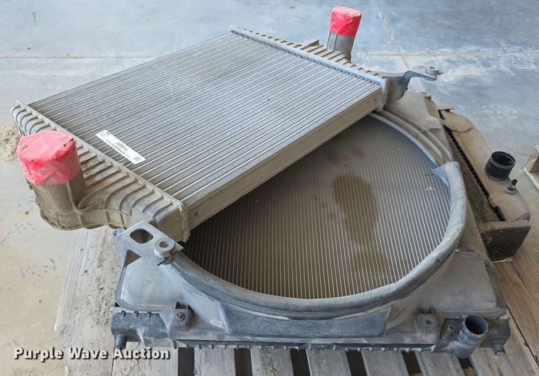(3) radiators - DZ6049