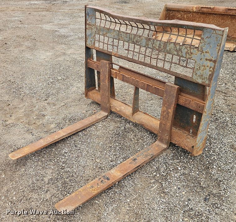 40" L skid steer forks - EB8190