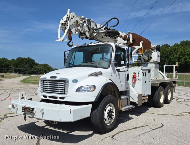 2009 Freightliner Business Class M2 digger derrick truck - ED2155