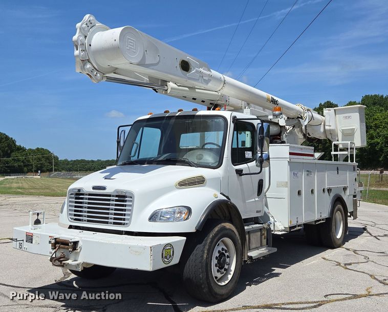 2011 Freightliner Business Class M2 bucket truck - ED2156