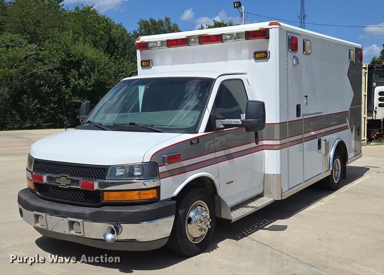 2008 Chevrolet Express ambulance - ED2159