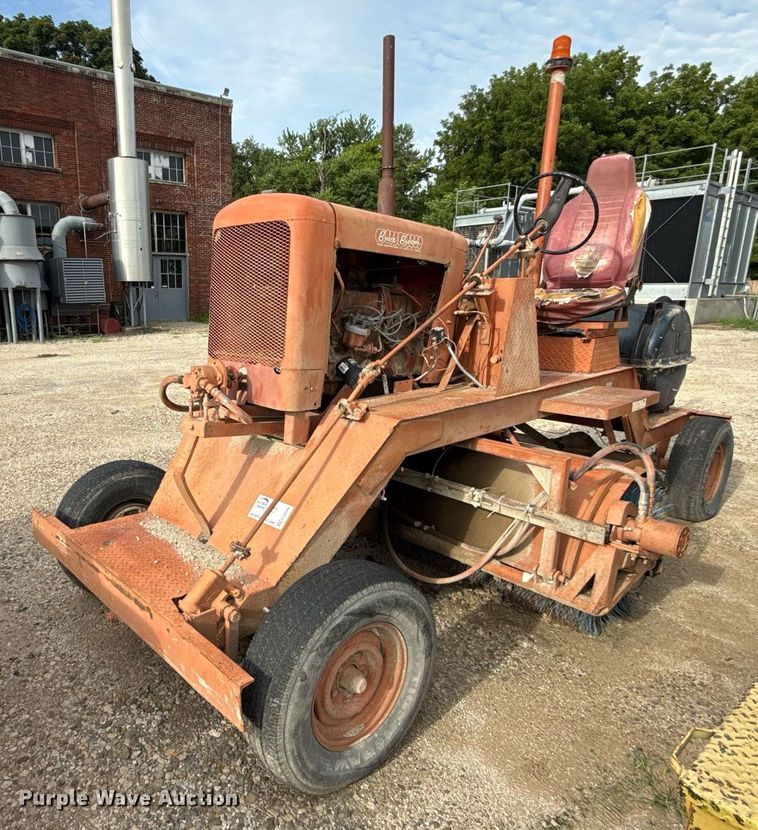 1980 Broce T10 broom - ED4368