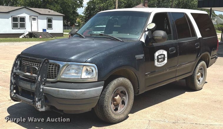 2001 Ford Expedition XLT SUV - EG8136