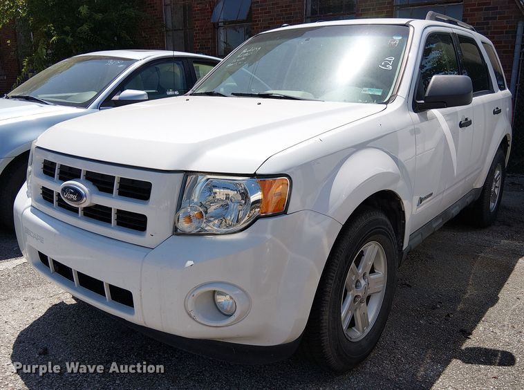 2009 Ford Escape Hybrid SUV - EG8577