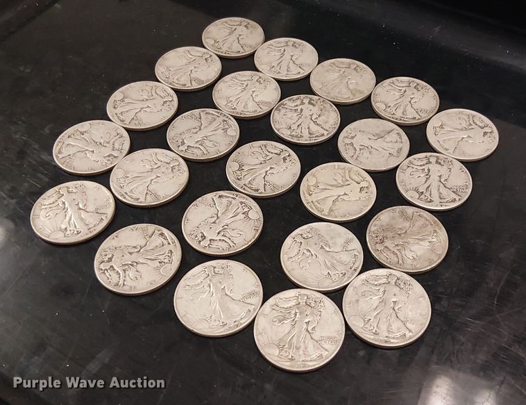 (24) walking liberty half dollars - EG8582