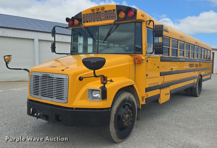 2004 Freightliner 101PS school bus - EM2155