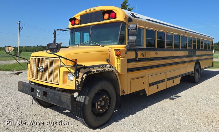 2000 Blue Bird school bus - EN8308
