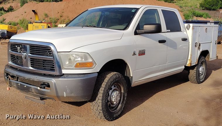 2011 Dodge Ram 2500HD Crew Cab utility bed pickup truck - IP9636