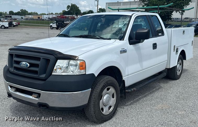 2006 Ford F150 SuperCab utility bed pickup truck - NX9339