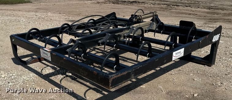 Kuhns 408F bale accumulator grapple - DJ9678