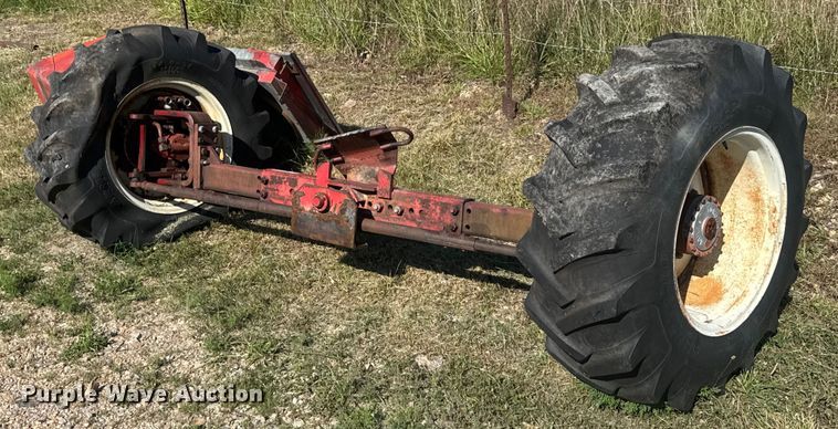 White 8700 Combine Parts - DU9430