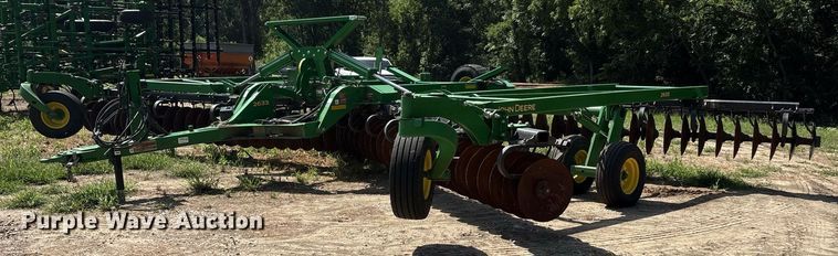 2023 John Deere 2633 tandem disk - DY0784