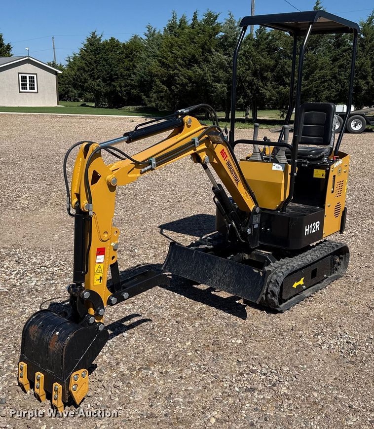 2024 AGT H12R mini excavator - DZ8813