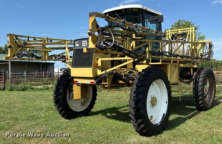 1997 RoGator 854 sprayer - ED4400