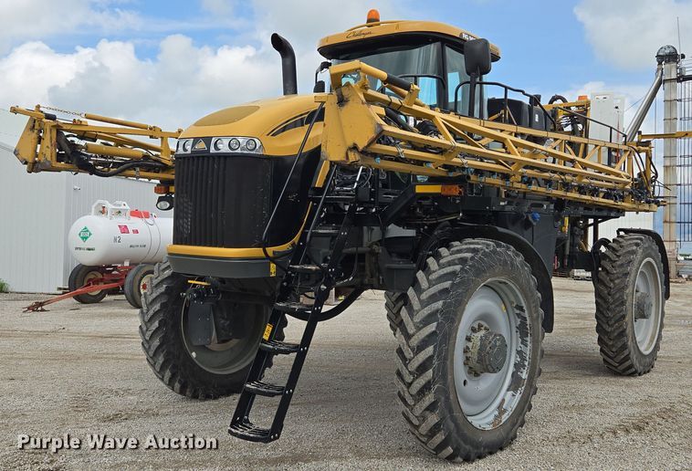 2015 RoGator RG900B sprayer - EF1796