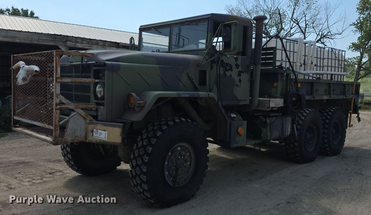 1990 BMY 5 Ton M923A2  flatbed truck - EF3630