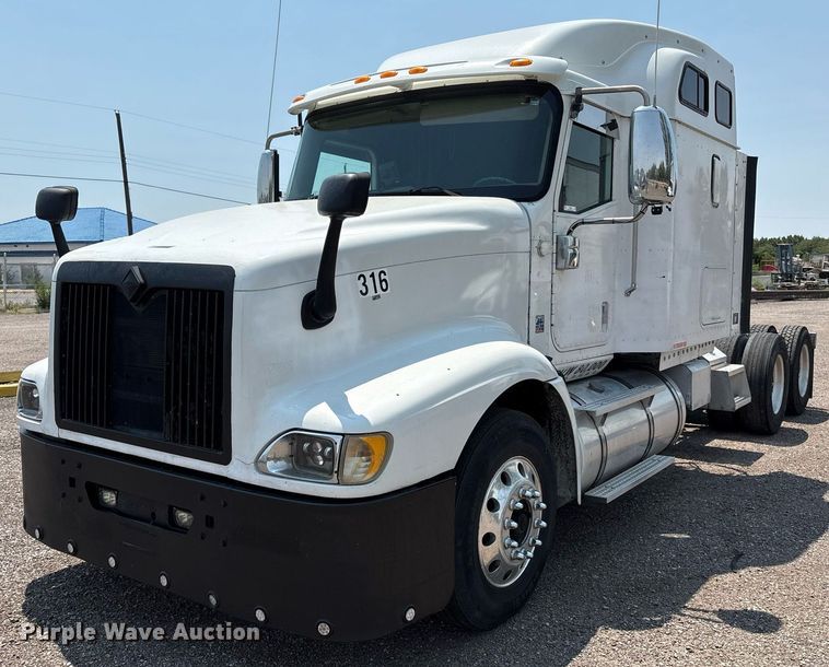 2007 International 9400I semi truck - DX8028