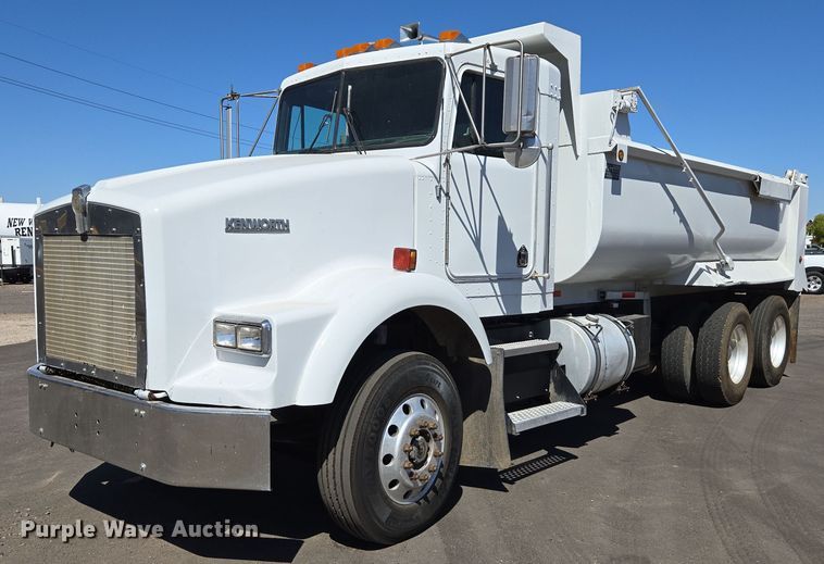 1996 Kenworth T800 dump truck - EC1101