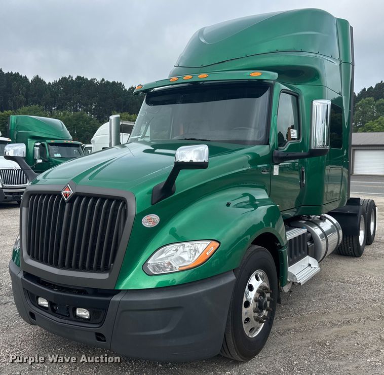 2020 International LT625 semi truck - EC3648