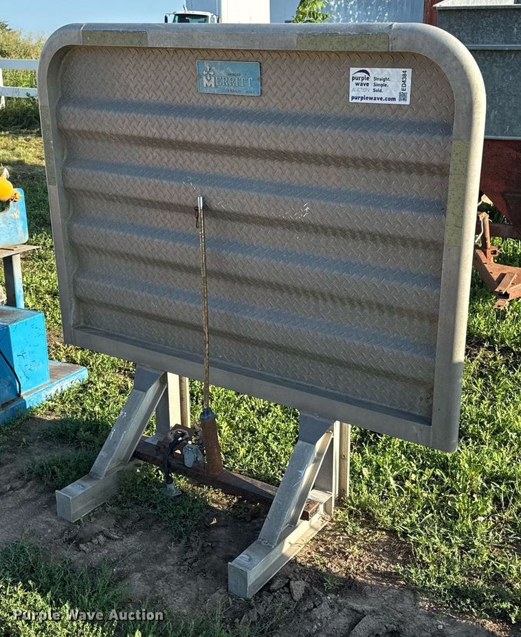 Merritt  headache rack - ED4384