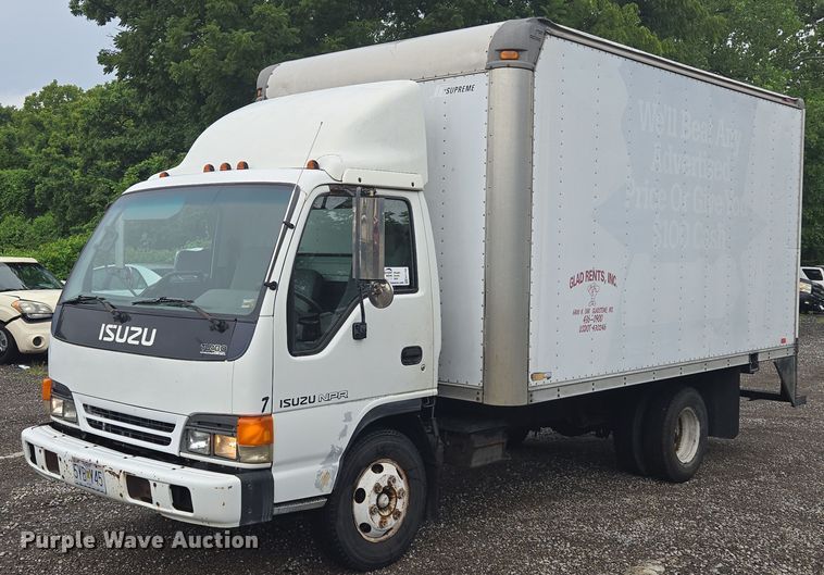 2002 Isuzu NPR box truck - EF1790