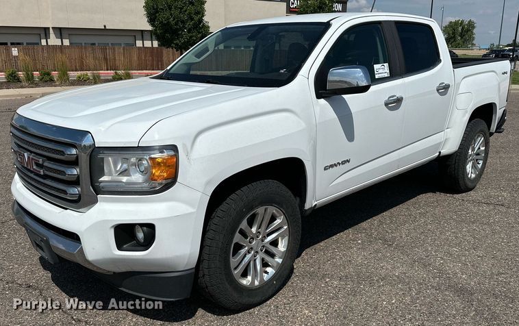 2017 GMC Canyon Crew Cab pickup truck - DF8621