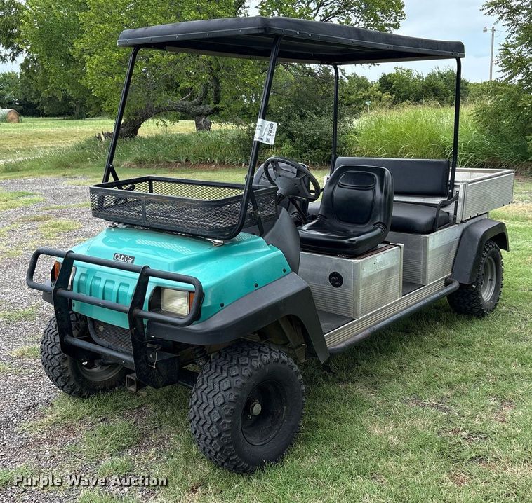2005 Club Car Carryall 472 golf cart - DT6700