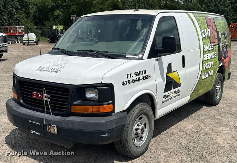 2015 GMC Savana G2500 van - DU9362