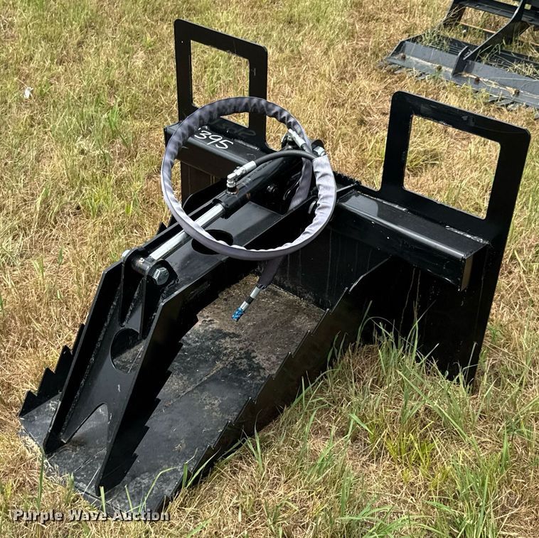 Skid steer tree puller - DU9411
