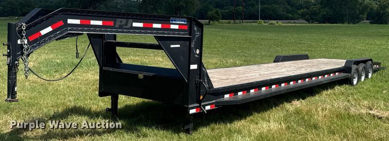 2012 PJ equipment trailer - DU9428