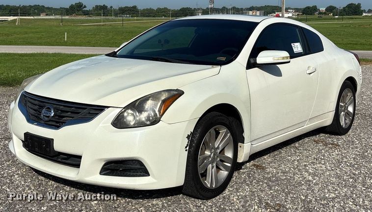 2012 Nissan Altima   - DW7220