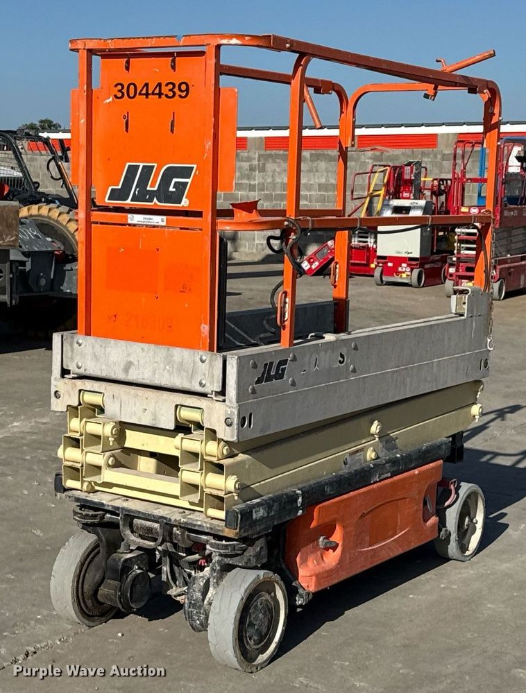 JLG 1930ES scissor lift - DX5684