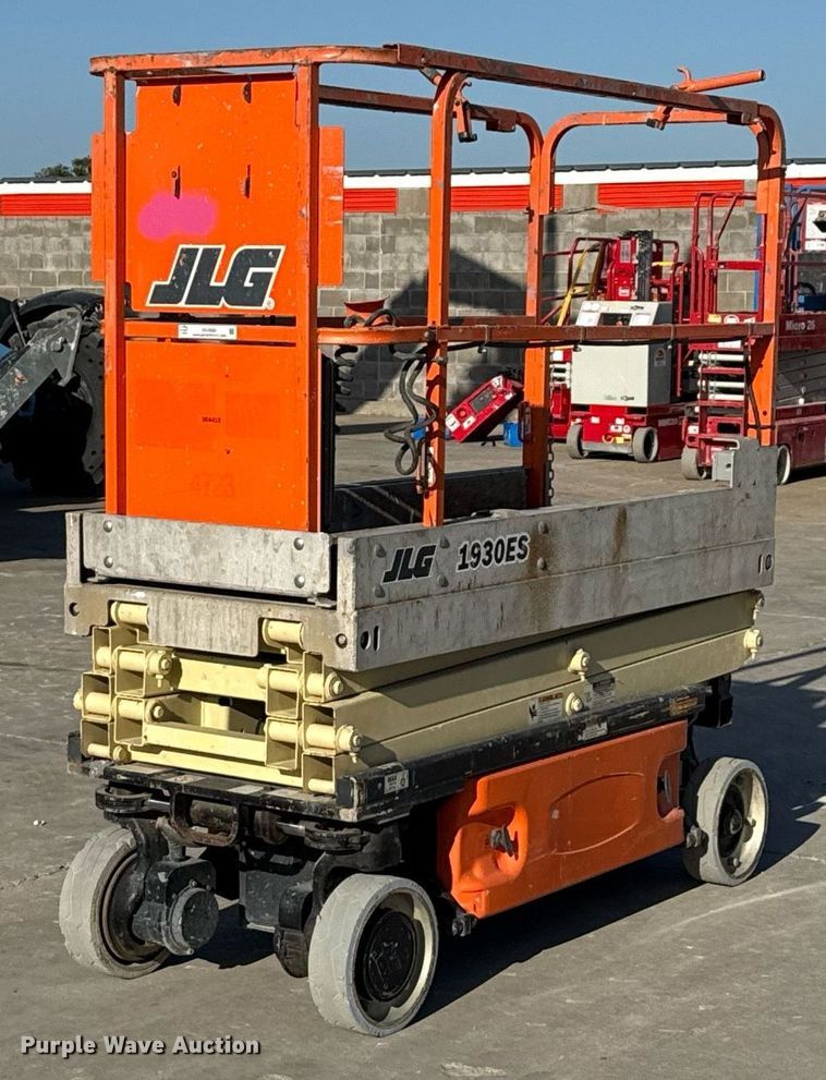 2012 JLG 1930ES scissor lift - DX5685