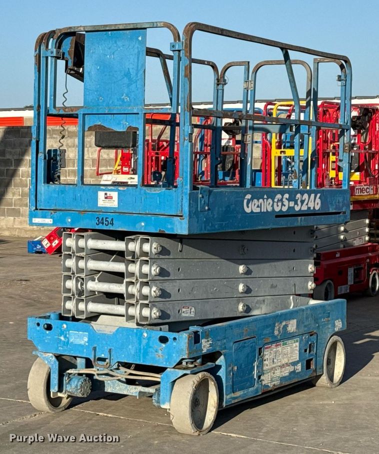 Genie GS-3246 scissor lift - DX5686