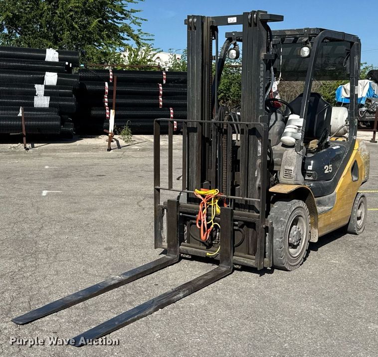 2012 Komatsu FG25T-16 forklift - DX5694