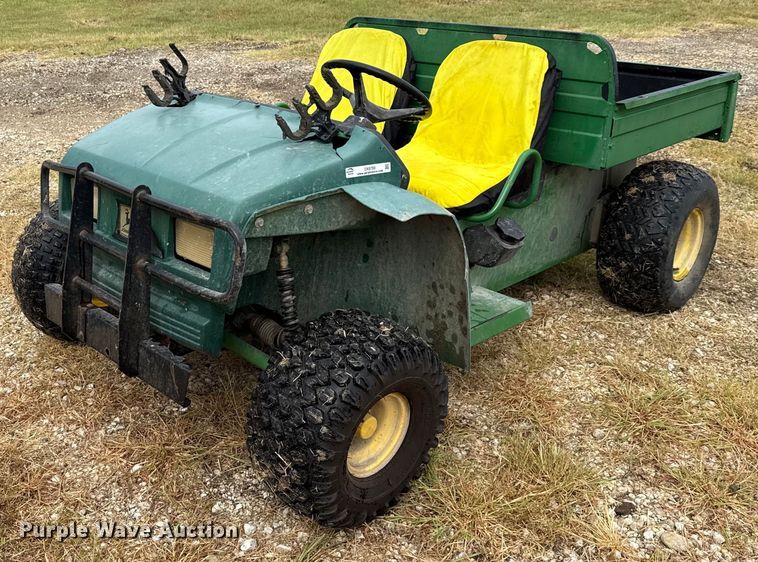 John Deere Gator utility vehicle - DX5702