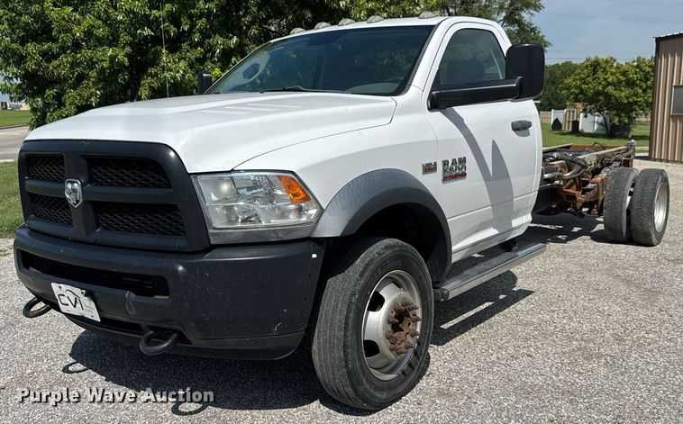 2016 Dodge Ram 5500  truck cab and chassis - DY0392