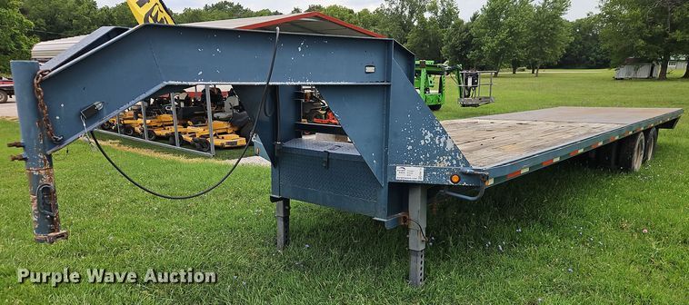flatbed truck - EB8176