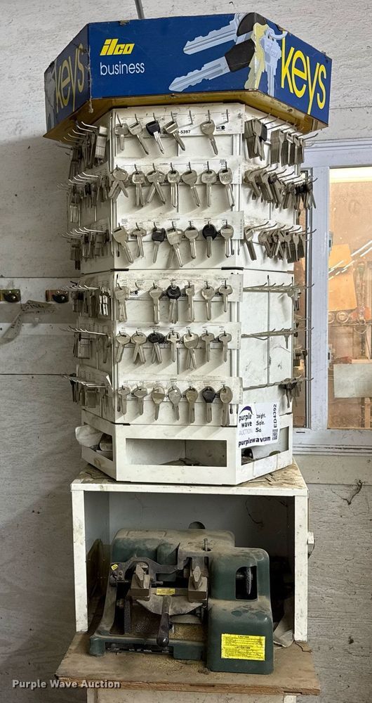 Key cutting machine  - ED4392