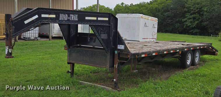 2003 Load Trail equipment trailer - EF1850