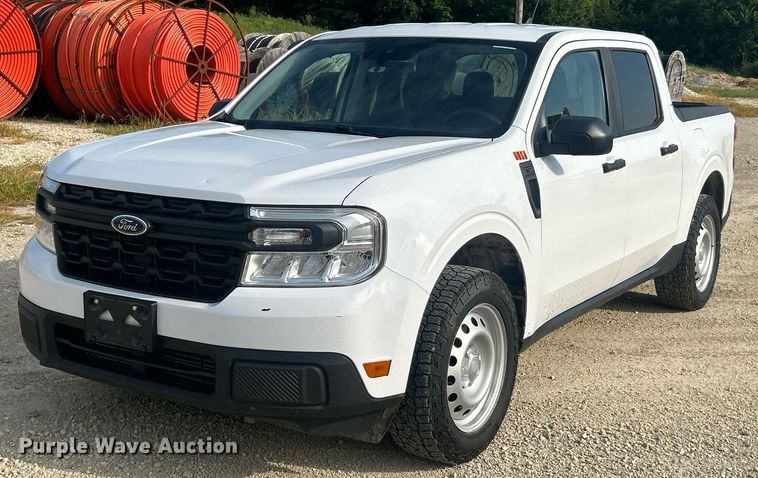 2022 Ford Maverick XL Crew Cab pickup truck - EK8417